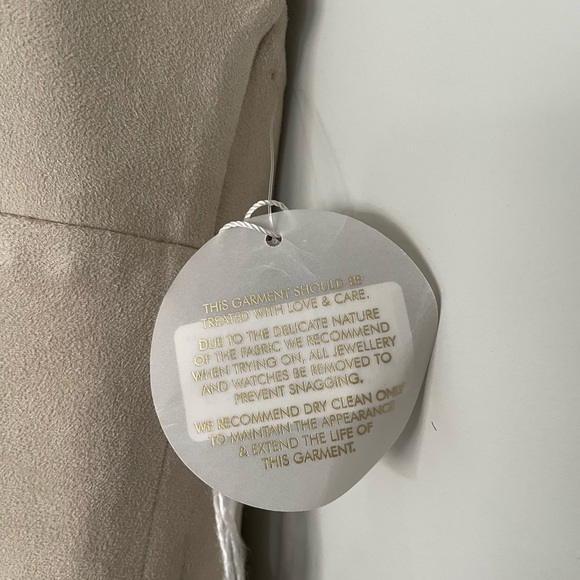 Misha Collection Halter Backless Midi Fitted Dress NWT - Picture 4 of 6